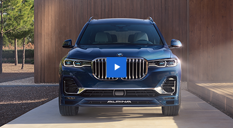 The BMW X7 and BMW ALPINA XB7.